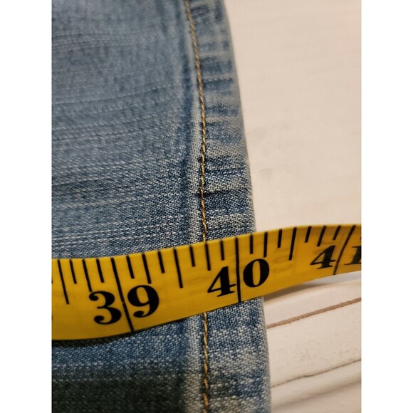 Levi's 550 Women's Size 16 M Jeans Classic Relaxed Fit Tapered Leg Blue Denim - Picture 9 of 9